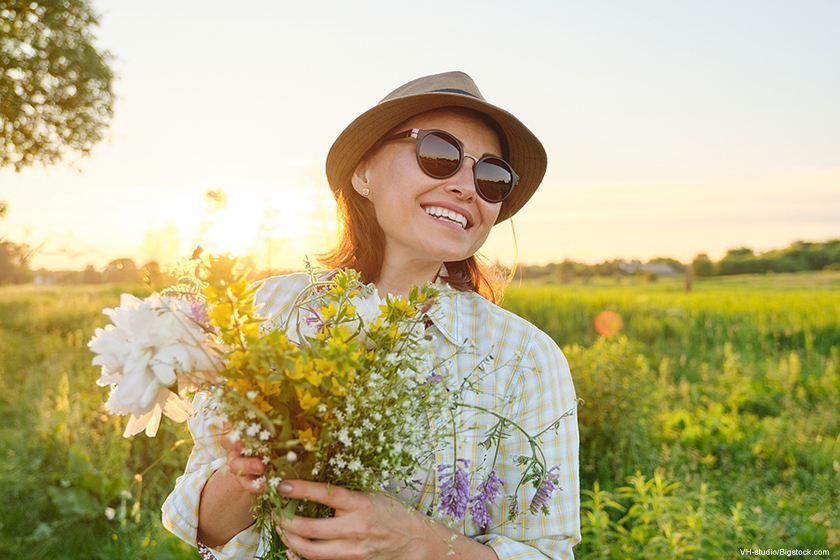 Kansas City springtime smiling woman outdoors
